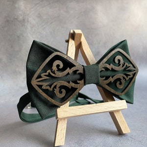 Emerald Green Bow tie Set: Groomsmen Proposal gifts, Enchanted Forest Wedding