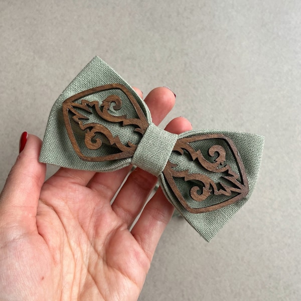 Sage green bow tie and pocket square Wooden Linen bow tie Groomsmen bowties for men