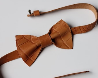 Leather Bow Tie for Man, Rustic Wedding, Groomsman Proposal Gifts