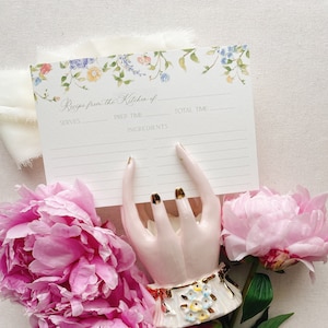 Kathleen Blumen-Aquarell-Rezeptkarten für eine zeitlose und elegante Brautparty