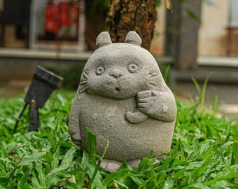 Totor* Scultura in pietra da 8 pollici / 20 cm, Decorazione per patio, Anime Manga Kawaii, Decorazione da giardino, Decorazione per esterni, Decorazione per la casa nuova, Inaugurazione della casa