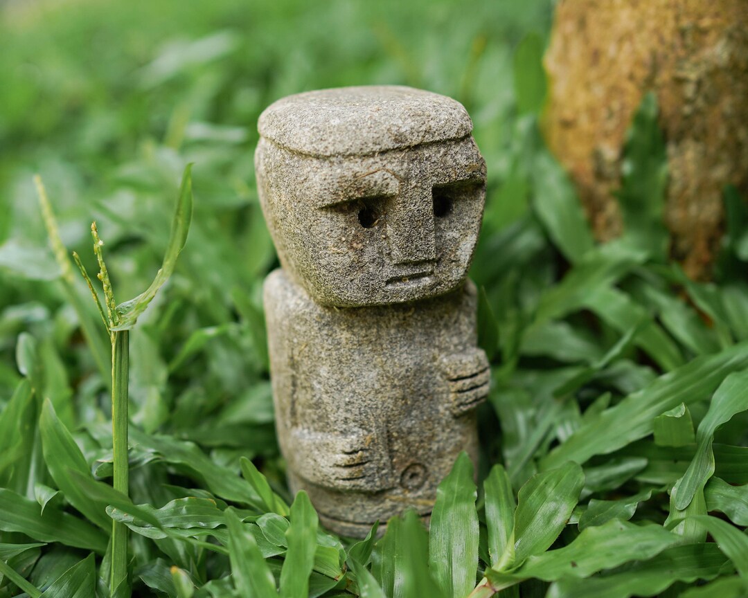 置物 Primitive Sculpture Primitive Carved Wood Mother and Child Sculpture Found in