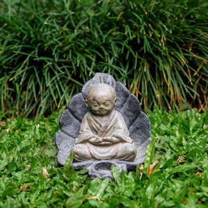 Meditating Buddha On Leaf 5.5 Inch / 13 cm, Mini Buddha, Buddha Statue, Concrete Figurine, Garden Decor, Outdoor Decor, Housewarming