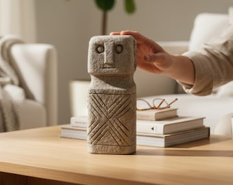 Primitieve standbeeldsteen 6 inch, Tiki Rock-standbeeld, uniek standbeeld, cadeau voor kind, cadeau voor vader, huisdecoratie, primitieve betonnen sculptuur