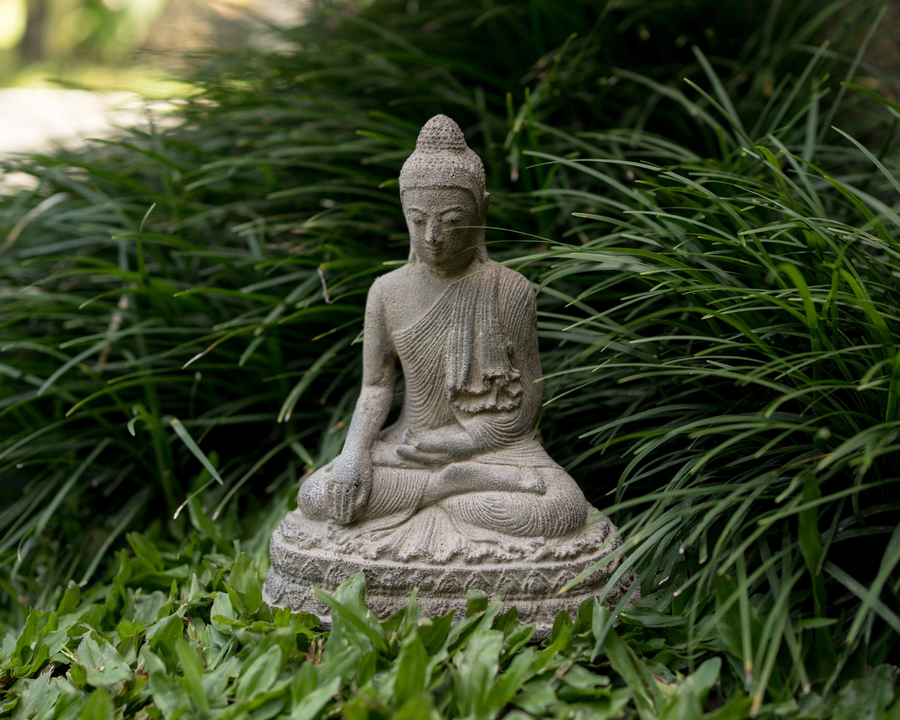 Buda de piedra de hormigón de 7 pulgadas/17 cm, escultura de Buda, Buda meditando, figura de piedra, escultura sentada, decoración de habitación, decoración de jardín