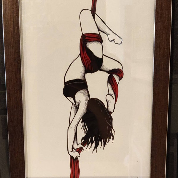 Wunderschöne Tänzerin am Vertikaltuch Akrobatik Grafik aus Digitaldruck