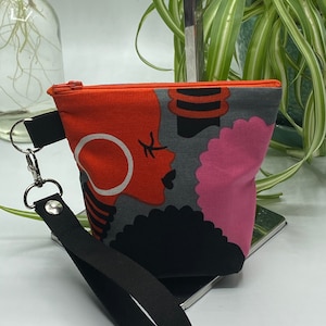 African Queen Pouch with wristlet, Afro Bag with African Woman Print