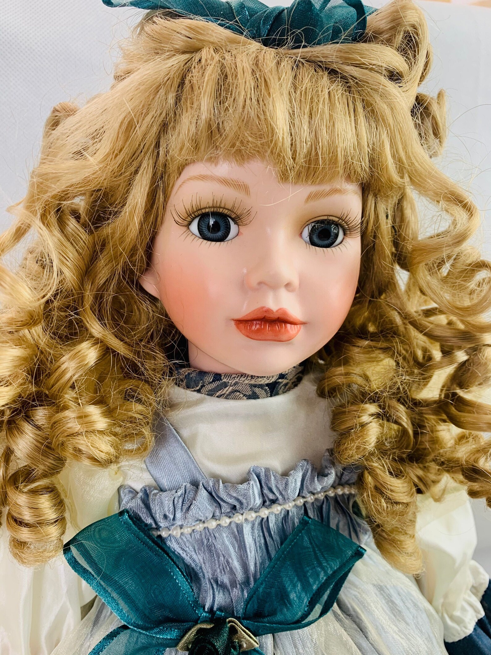 Porcelain Doll Named Sarah From The Leonardo Collection Etsy