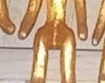 The additional figurine with delivery.