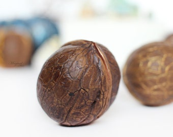 Box miniature walnut / packaging for a tiny gift / dark walnut