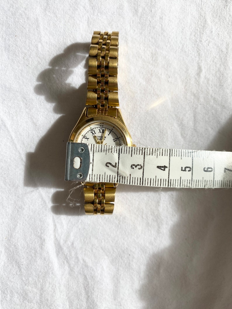 90s Citizen Watch Roman Number Oval Watch image 4