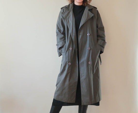 70s Raincoat ; Double-Breasted Trenchcoat ; Quilte
