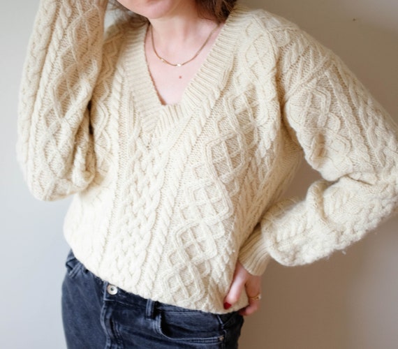 Vintage V Neck Sweater; Vintage Cream Jumper; Crop