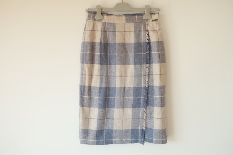 Tartan Wool Pastel Skirt 40 EU / 12 UK / 8 US Size Vintage Classy Ecru Tartan Skirt Vintage Pastel Skirt image 4