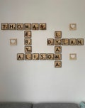 Giant 10cm Scrabble letter, 2mm relief, made of wood, wall decoration, handmade product logo