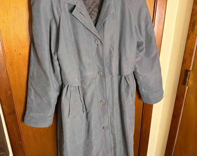 Vintage Women’s Fancy Business Long Winter Coat, Size 48