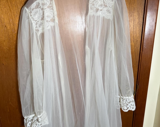 Vintage White Womens Lace Nightgown
