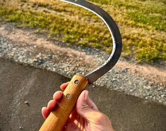 Vintage Sickle (Farm Crop Harvesting Hand Tool)