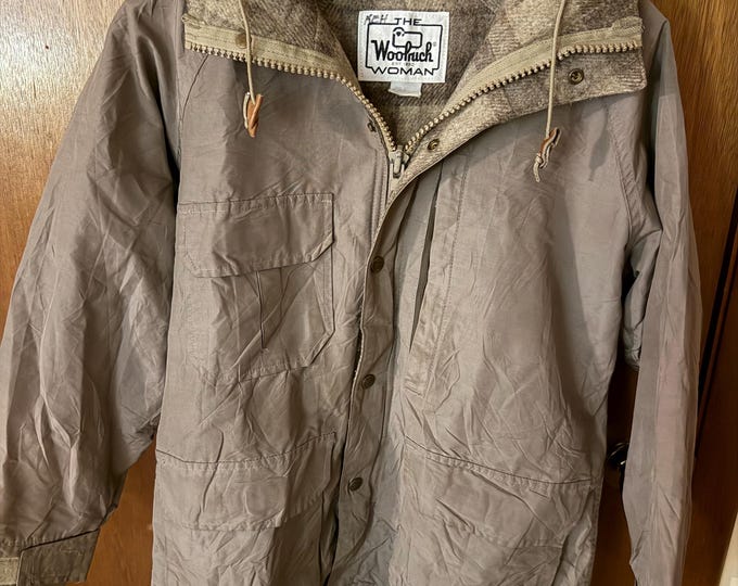 Vintage ‘The Woolrich Woman’ Size Medium Winter Coat, Wool-Lined