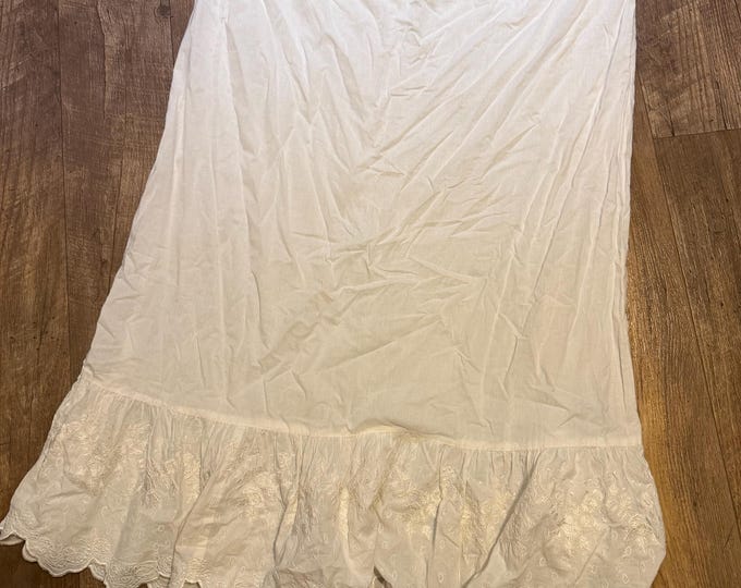 Vintage Orvis White Dress, Lace