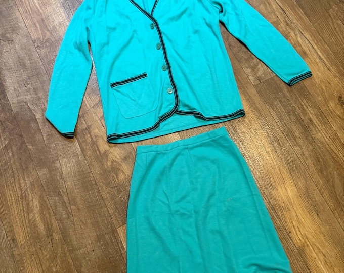 Vintage 1970s Aileen Teal Long Sleeve Shirt and Skirt Set Size 7-8