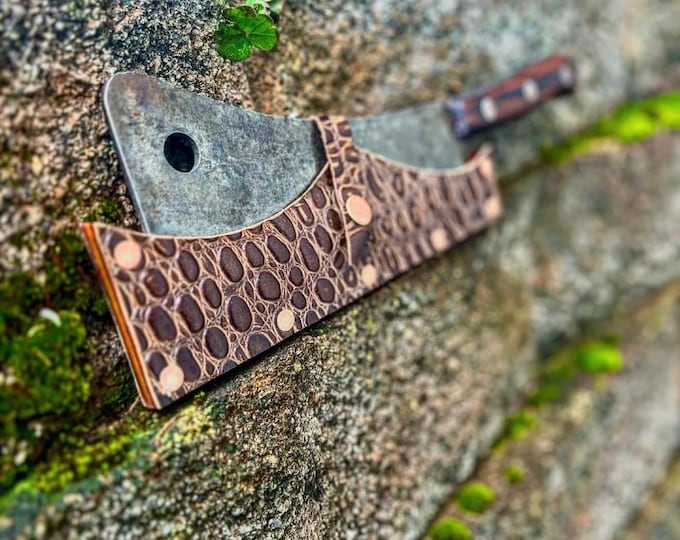 Vintage Restored Cleaver with Crocodile/Alligator Leather Sheath