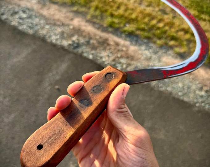 Vintage Large Harvesting Sickle (Farm Crop Harvesting Hand Tool)