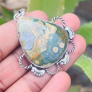 Green Sea Jasper Pendant Necklace – Natural Healing Stone Jewelry – Boho Gift for Her – Sterling Silver Wrapped Gemstone Pendant Gift.