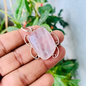 Handmade Rose Quartz Crystal Necklace – Boho Gemstone Pendant Gift for Her.