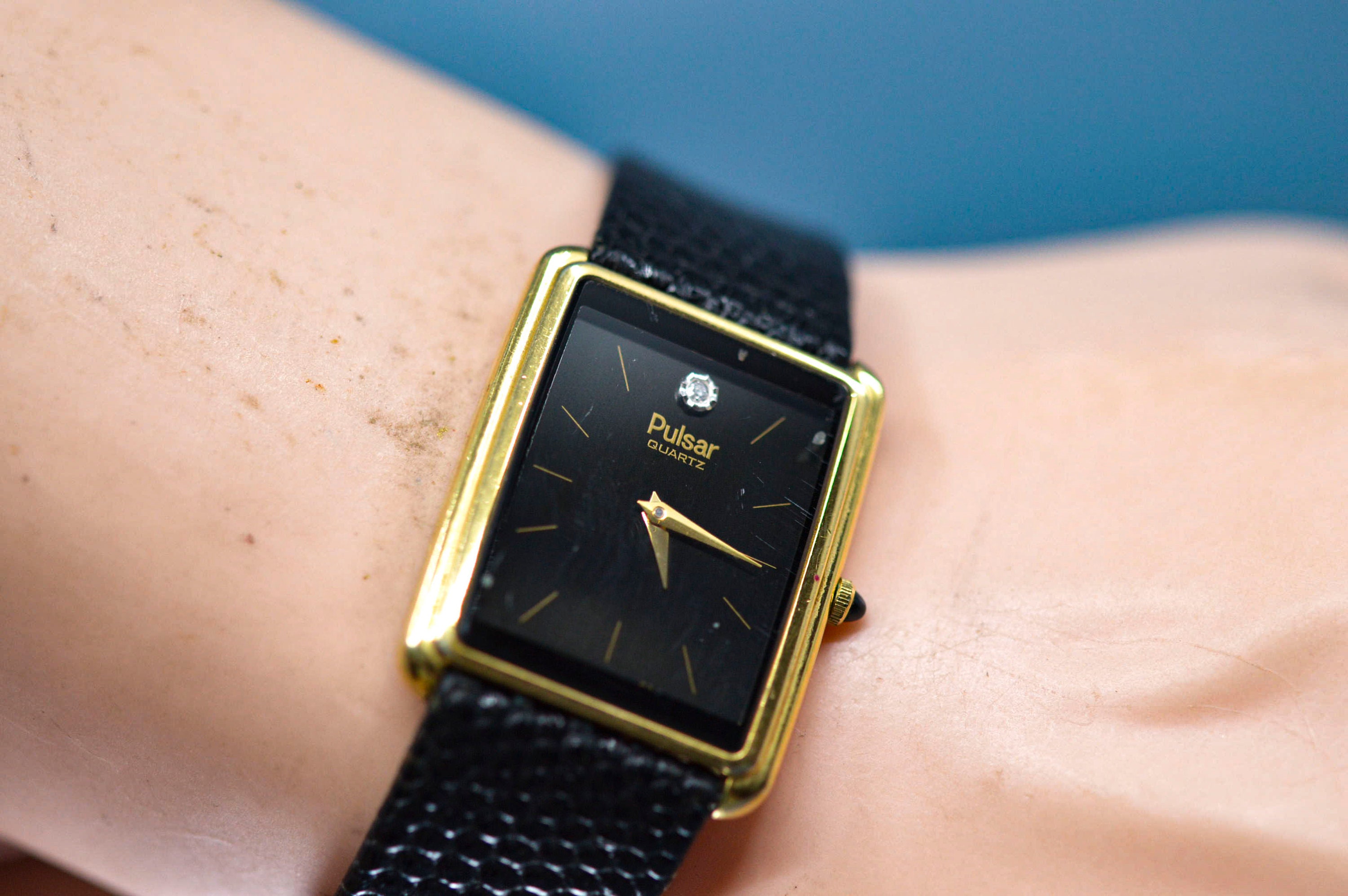 Alef Bet - Gold Quartz Gent's Watch