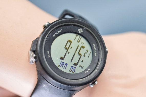 Columbia digital watch hotsell