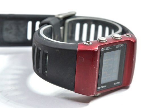 Descifrar Perca Separar Nike WC 0038 tono rojo y negro digital reloj de pulsera - Etsy España