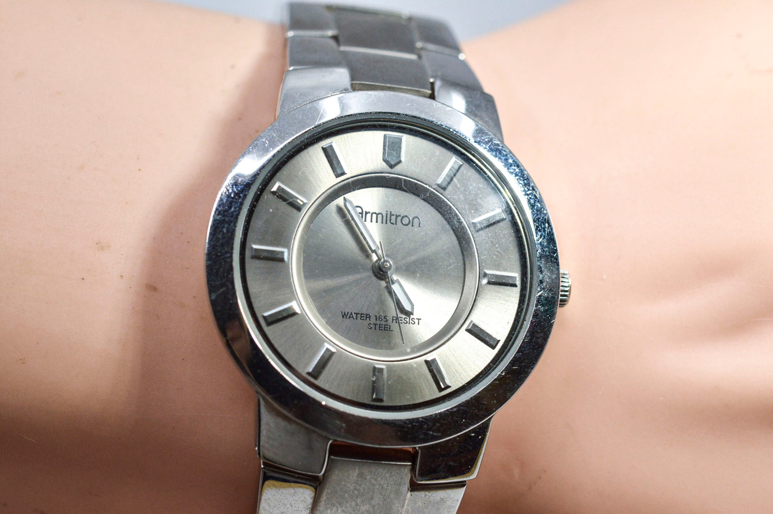Hitstone metal shop watch