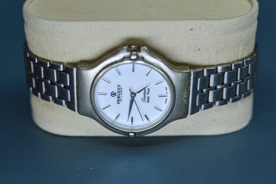 Perucci shop quartz watch