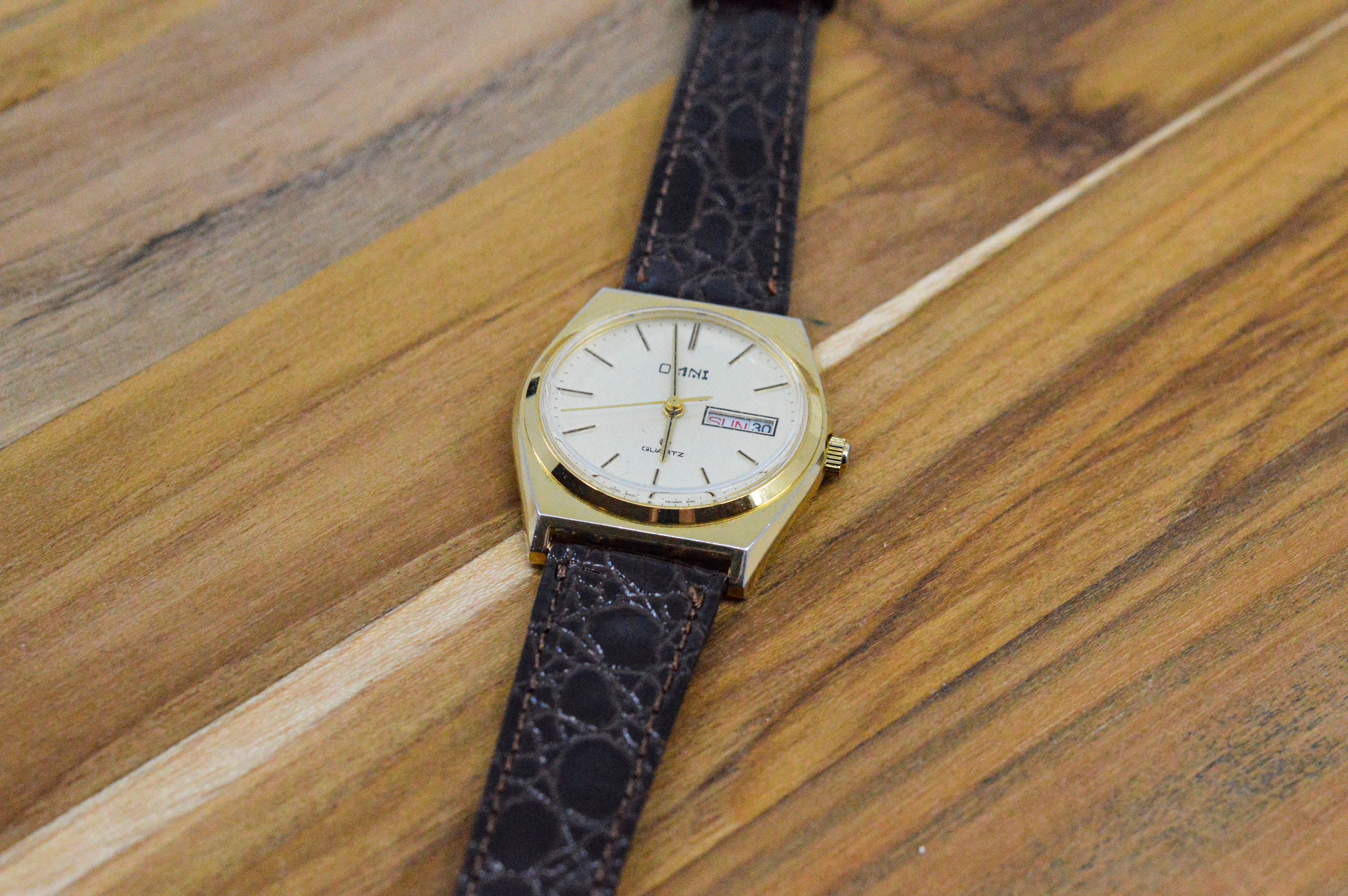 Vintage Omni Hong Kong Brand Mens Ladies Quartz Watch Etsy