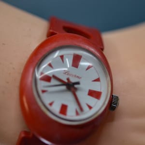 Old Lucerne Watch - Etsy display picture 1