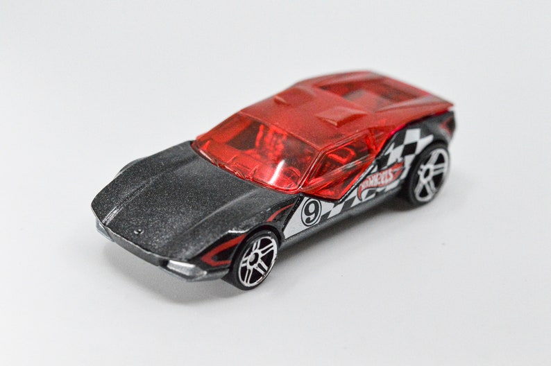 Hotwheels la fiesta toy car image 1