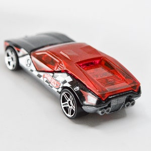 Hotwheels la fiesta toy car image 3