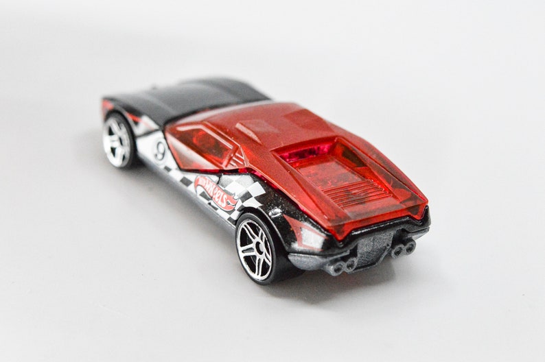 Hotwheels la fiesta toy car image 3