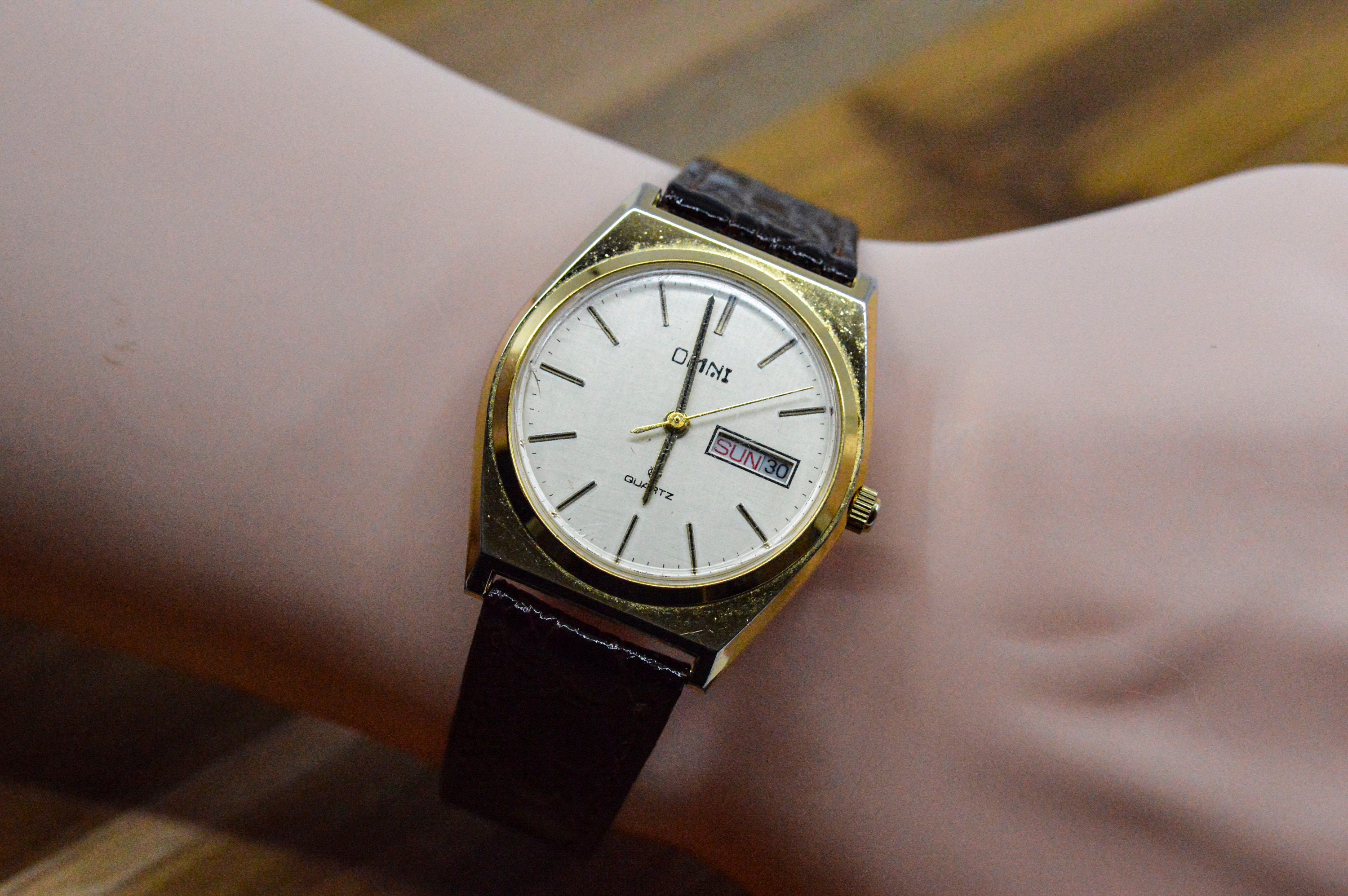 Vintage Omni Hong Kong brand mens ladies quartz watch Etsy