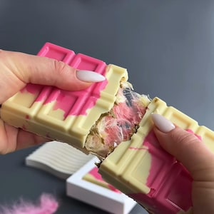 Viral Angel Hair Chocolate Bar | Turkish Cotton Candy Chocolate | Dubai-Inspired Gourmet Treat | Unique Edible Art Gift