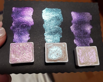 Colori fantasma, acquerelli iridescenti fatti a mano, pittura fatta a mano, pigmenti scintillanti