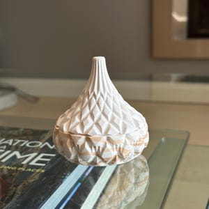 Handmade Ceramic Ribbed Trinket Box | Office Accessories Holder | Jewelry Box | Candle Holder | Housewarming Gift | Eco Friendly Home Decor