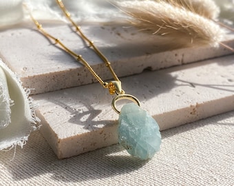 Raw Aquamarine Necklace, March Birthstone Gift for Her, Blue Gemstone Pendant Necklace, Healing Crystal Jewelry, Boho Minimalist Jewelry