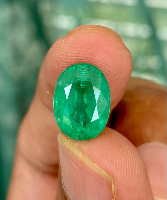 Natural Emerald, Zambian Emerald, 5.31Carat Emerald, 12X9MM Emerald Oval, Emerald For Jewellery, May Birthstone, Emerald