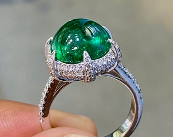 200% Natural Emerald Ring. 6.68CTS Emerald with genuine pave Diamonds. Engagement, Wedding, Birthday or a gift to yourself.