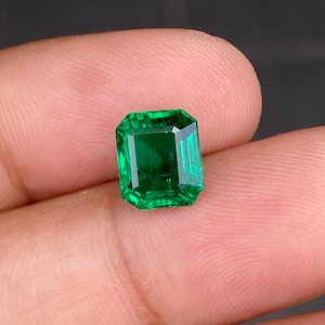 AGL! High-End! 2.69CT Natural Emerald from  Zambia / Genuine Square cut Emerald GemQuality stone.
