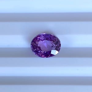 1.50CT Color change Sapphire, Natural purple to pink color change  Sapphire. Purple pinkish color