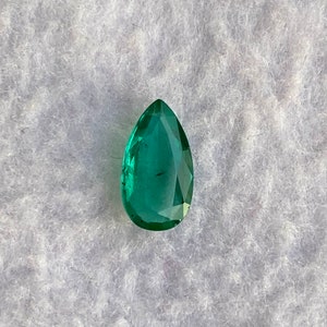 Magnificent! Genuine Emerald Long pear shape cut / 100% Natural Zambian Emerald 2.00cts very good clarity-color-cut & lustre