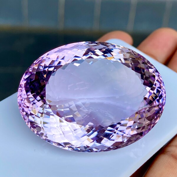 224.78CTS Pink Amethyst Flawless sparkly gems/Natural Amethyst Oval cut.